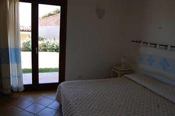 Resort Le Saline Palau Bagian luar foto